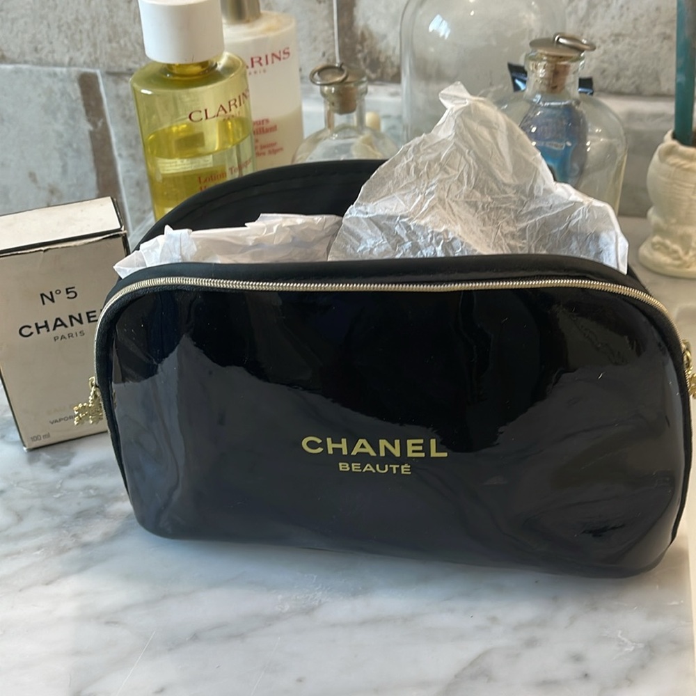 Chanel Black Cosmetic Bag - Picture 7 of 8